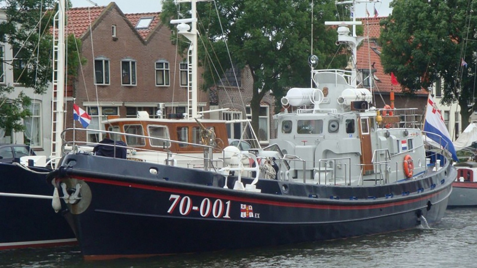 22m lifeboat 'Dolphin'   conversion