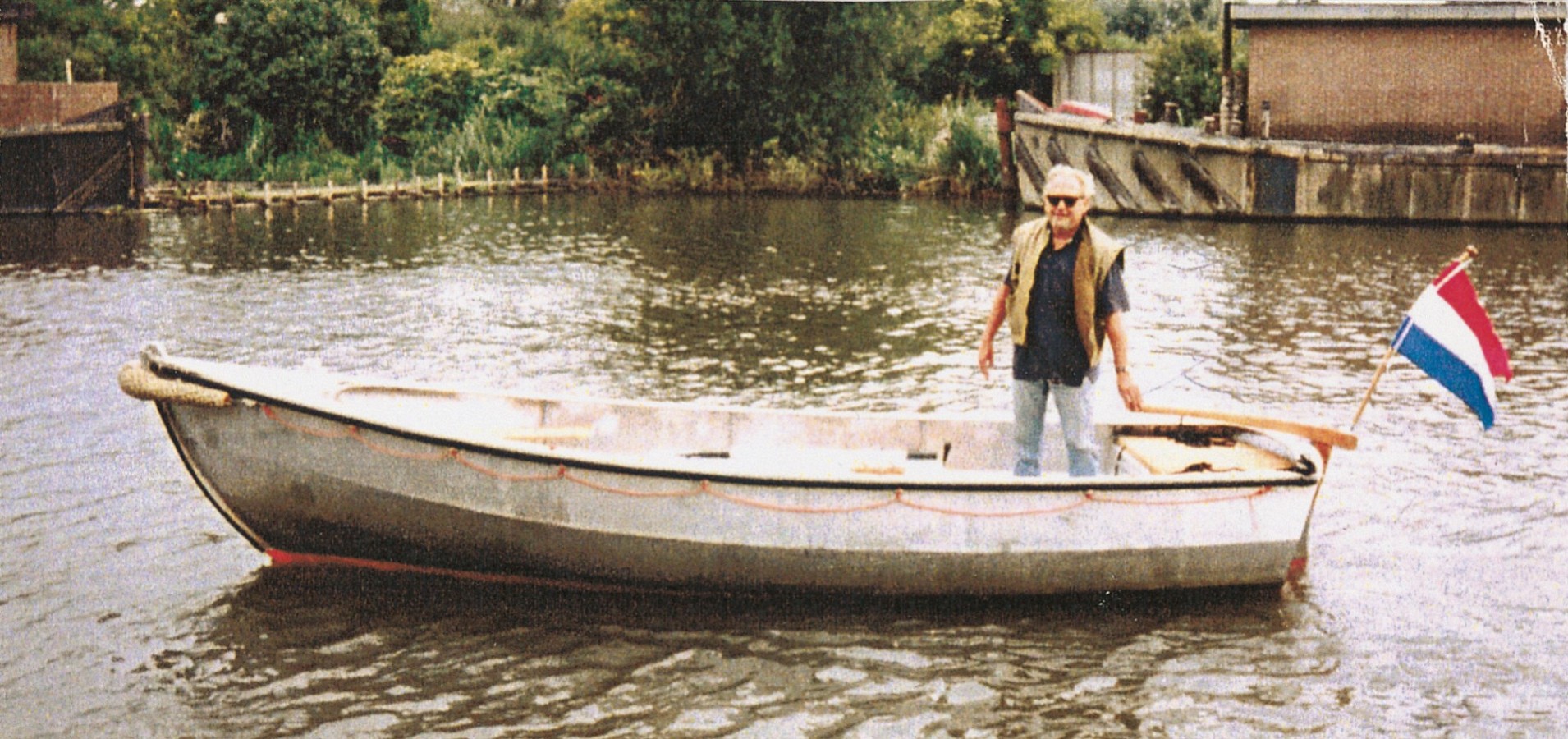 5.35m Electric & Solar Tender