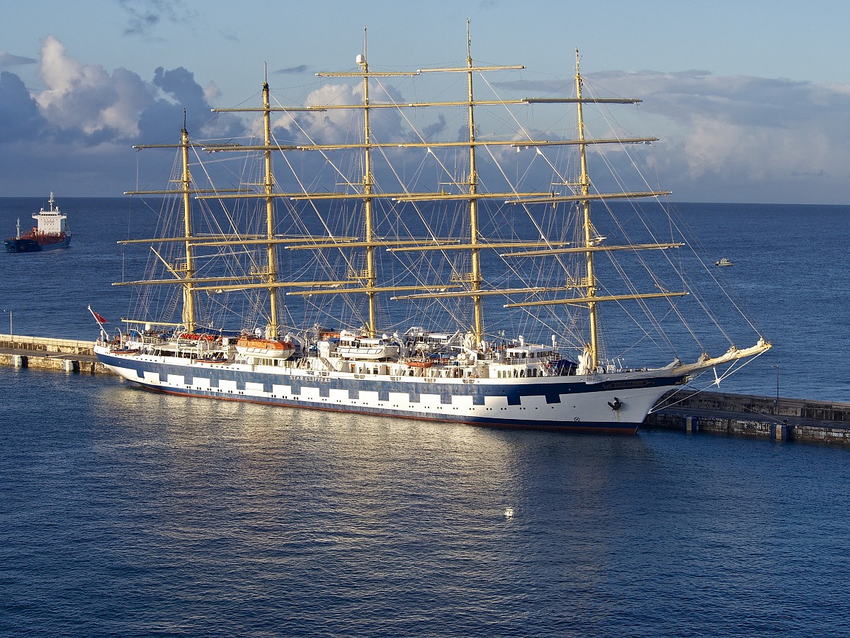 134m Full Rigged Ship 'Royal Clipper'