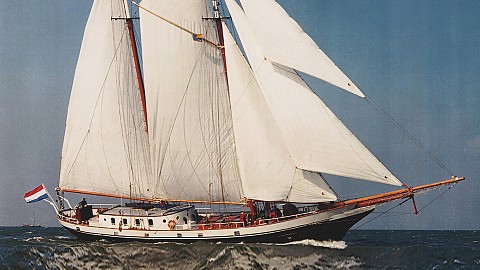 108' schooner 'Amazone'